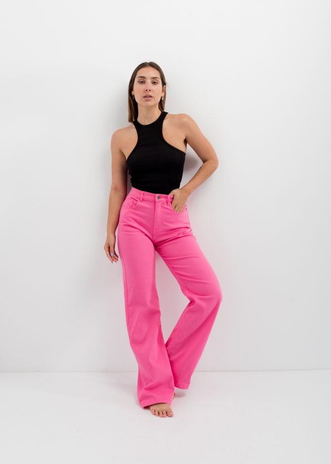The French 95 - Swiss online shopping for women's fashion - Shop women's straight pink jeans at affordable prices - Free shipping in Switzerland