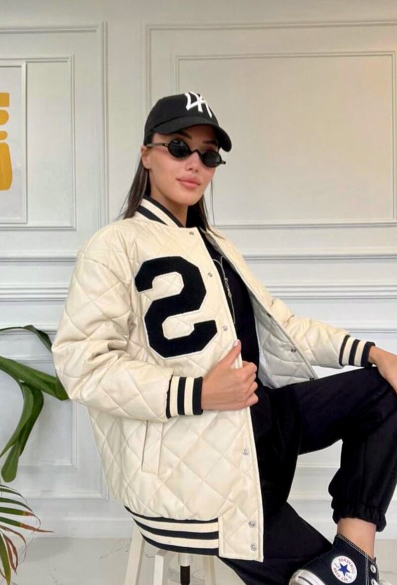 The French 95 - Swiss online shopping for women's fashion - Shop teddy bomber jackets at affordable prices - Free shipping in Switzerland