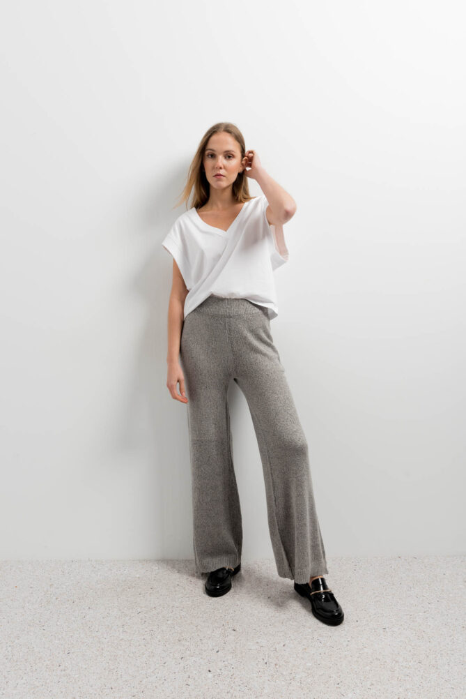 The French 95 - Swiss online shopping for women's fashion - Shop women's knitted trousers at affordable prices - Free shipping in Switzerland