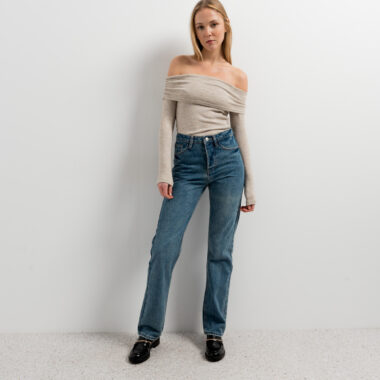 Washed High Rise Straight Jeans